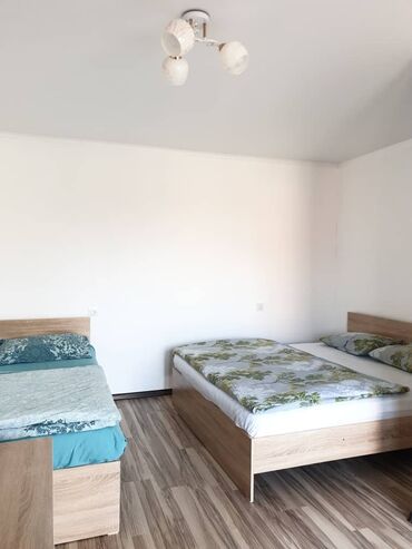 Посуточная аренда комнат: Гостевые номера в двухэтажном мини-отеле с галереей.Сдаем на — 11