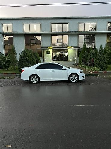 e klass: Toyota Camry: 2014 г., 2.5 л, Автомат, Бензин, Седан — 2