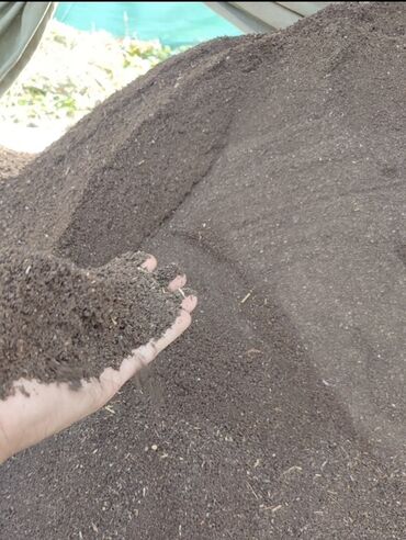 тачки садовые: Гумус (органическое удобрение) в рассыпчатом виде - Натуральное lalafo.kg да тачки садовые: Гумус (органическое удобрение) в рассыпчатом виде - Натуральное