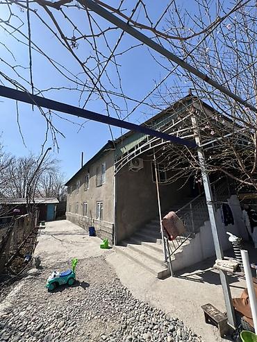 Продажа коттеджей и домов: Продаётся частный дом с двором и хозяйственными постройками. - — 4