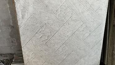 Тротуарная плитка: Тротуарная плитка 

- Формат: квадрат 30×30 см
серая 500
цветная 550 — 17