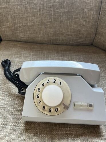 simsiz qulaqlıq: Стационарный телефон Проводной