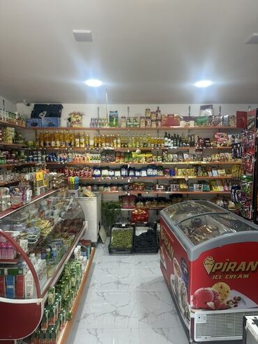 Mağazalar: Şəhərin binə atciliqda mərkəzində yerləşən, tam təchiz olunmuş ərzaq — 9