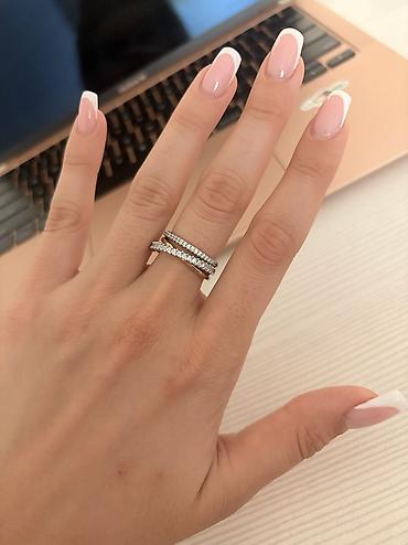 Şəxsi əşyalar: Üzük, Swarovski — 5