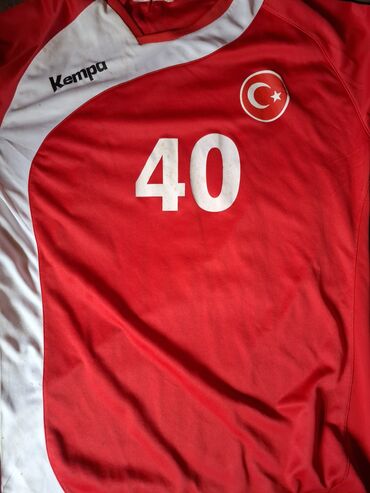 İdman formaları: Satılır Hamısı S razmerdi. 180+ 70+ Çəkiyə uyğun gəlir Kolleksiya — 6