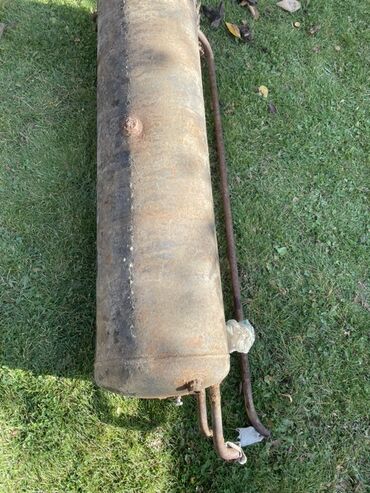 5 литровые бутылки: Металлический цилиндрический баллон/резервуар с патрубками Длина 1.2