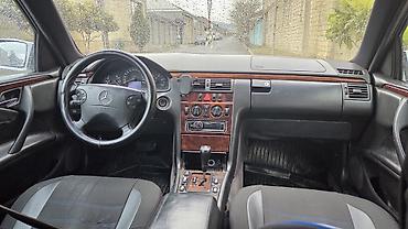 06 maşinlar: Mercedes-Benz E 220: 2.2 l | 2000 il Sedan — 7