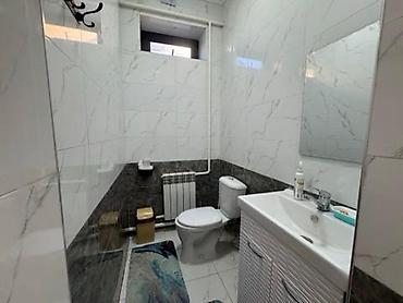 Продажа коттеджей и домов: Продаётся дом 3-комнатный Бишкек, Свердловский район Ж/м Биримдик-Кут — 12