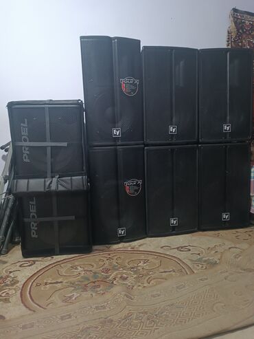 Səs gücləndiriciləri: Komplekt satılır. isteyen olsa vhatsapda əlaqə saxlasın. endirim — 6