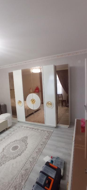 Yataq otağı dəsti - 4 qapılı dolab: Orta hissəsi tam boy güzgülü — 1