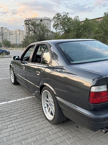 bwm e60: BMW 5 series: 1994 г. — 4