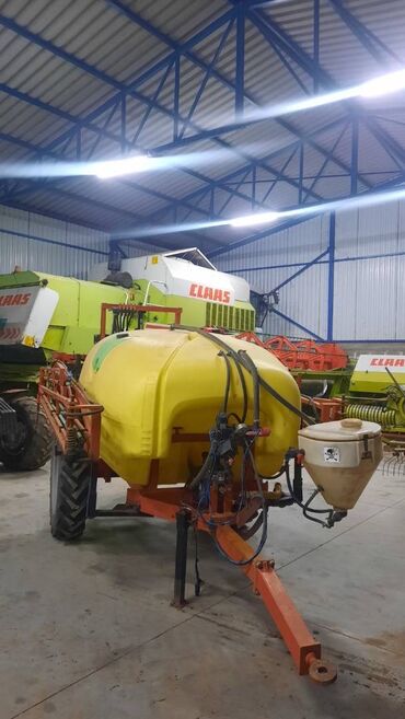 Poljoprivredne mašine: Prskalica AgroMetal 2000l na prodaju kopirne grane 15m . stanje