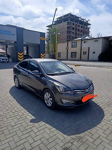 spark 2016: Hyundai Solaris: 2016 г., 1.6 л, Автомат, Бензин, Седан — 3