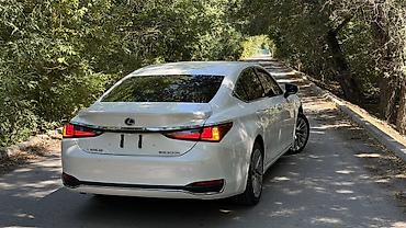 lexus: Lexus ES: 2021 г., 2.5 л, Вариатор, Гибрид, Седан — 5