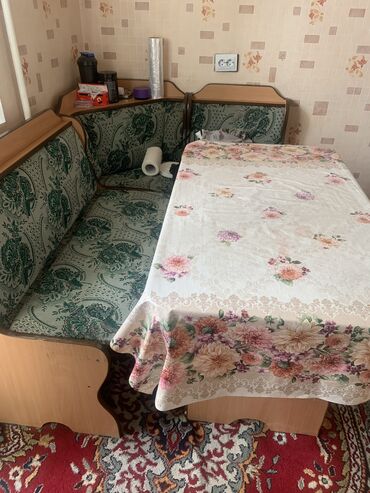 стулья комплект: Ашкана үчүн үстөл, Колдонулган, Бурчтуу, Бүктөлбөгөн