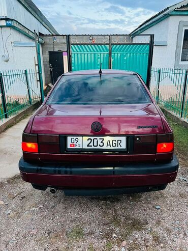 мерседес спринтер 2 2: Volkswagen Vento: 1994 г., Седан