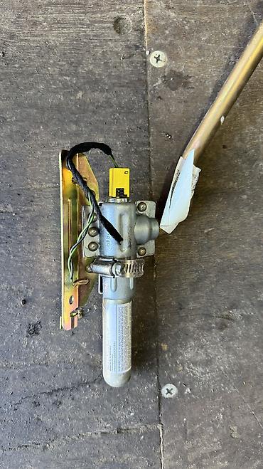 Панели, обшивки: BMW X5 (E53), авто запчасти Салонные детали ходовой частьАбс блоки — 8