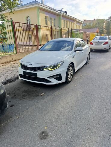 Kia K5: 2018 г., 2 л, Автомат, Газ, Седан