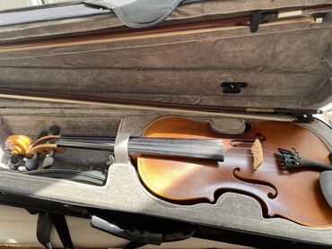 скрипка обучение: Размер скрипки 3/4
В хорошем качестве, готовый звук чистый тембр