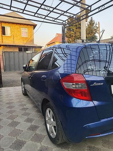 jetour dashing: Honda Jazz: 2011 г., Автомат, Хэтчбэк — 3