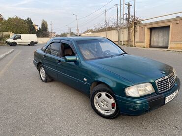 Mercedes-Benz: Mercedes-Benz C-Class: 2.2 l | 1995 il Sedan — 7