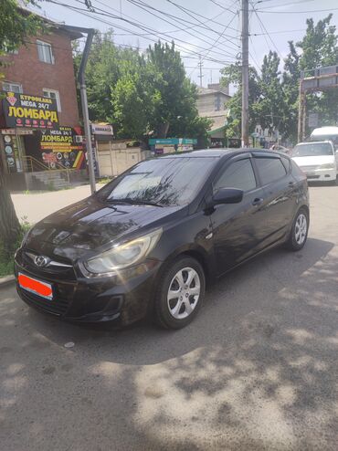 Hyundai: Hyundai Solaris: 2014 г., 1.6 л, Механика, Газ, Хэтчбэк
