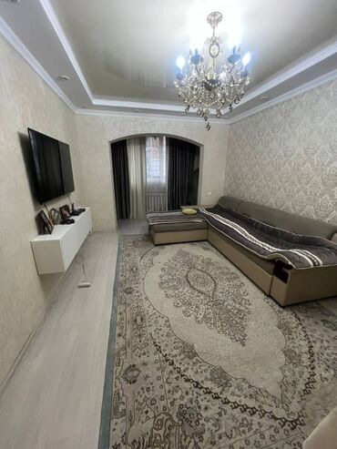 Продажа квартир: 3 комнаты, 79 м², 106 серия, 1 этаж