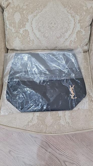 Çantalar: Yves Saint Laurent Parfums tote çantası - Rəng: qara, iç hissə canlı — 3