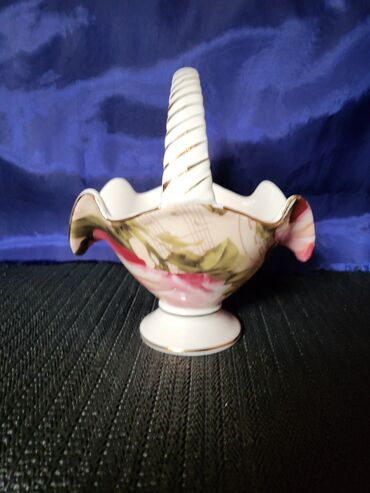 Ostalo posuđe: Korpa nova,vintaz,bombonijera Limonz stil Harmony. Porcelanska — 1