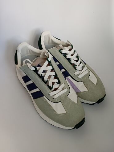 Кроссовки и спортивная обувь: Кроссовки Adidas, 42 размер