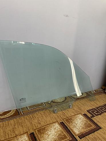 стекло айнек: Стекло Переднее левое Hyundai, 1999 г., Б/у, Оригинал — 2