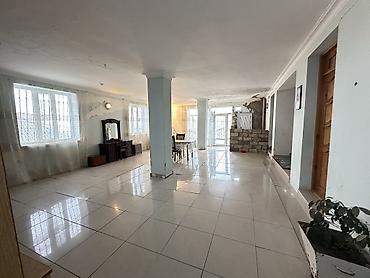 Həyət evləri və villaların satışı: 6 otaqlı, 240 kv. m, Kredit yoxdur, Orta təmir — 1