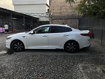 оптим: Kia Optima: 2018 г., Седан — 4