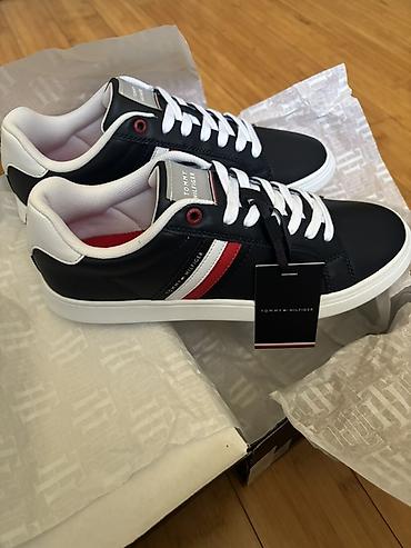 ugg bakü: 🇺🇸 Tommy Hilfiger original krasovka — yeni, ABŞ-dan gətirilib Satılır — 2