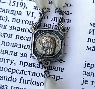 Ogrlice: Antikne brojanice staklene perle Raspeće krst ogrlica Italy. Antikna — 9