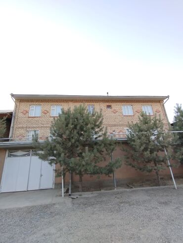 продаю дом район гоин: Дом, 475 м², 9 комнат, Собственник, Старый ремонт