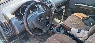 хонда жаз машина: Honda Jazz: 2002 г., 1.4 л, Механика, Бензин, Хетчбек