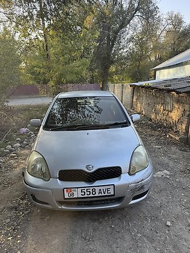 Toyota Vitz: 2004 г., 1 л, Автомат, Бензин, Хэтчбэк — 1
