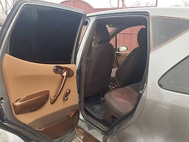 Mercedes-Benz: Mercedes-Benz A-Class: 1999 г., 1.4 л, Механика, Бензин, Хэтчбэк — 4