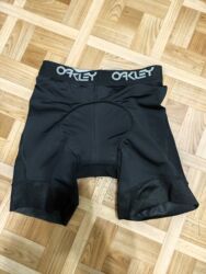 Шорты: Шорты, спортивные штаны(тонкие и утепленные), джинсы, классические — 23