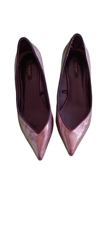 srebrna haljina i cipele: Salonke, Zara, 37