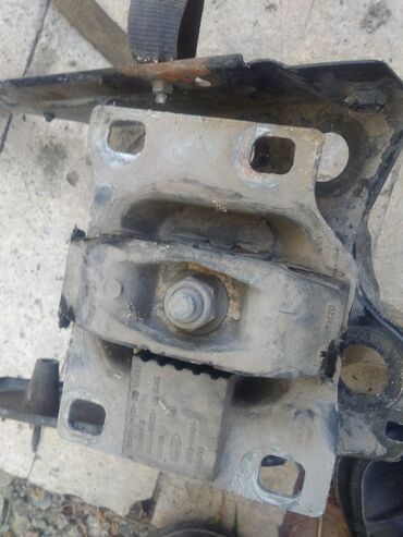 Ford: Ford Focus: 2002 г., 1.6 л, Механика, Бензиновая — 7