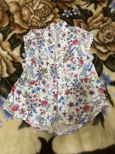 Koftalar, sviterlər: Uşaq geyimi - Ağ uzunqol köynək: Ön hissədə qrafik printli dizayn — 5