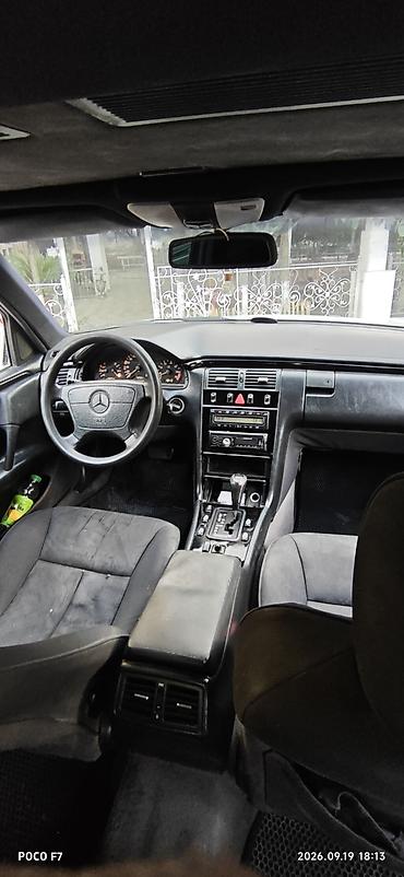 sernisin qazel: Mercedes-Benz E-Class (W210) sedan - Kuzov: 4 qapılı sedan, gümüşü — 6