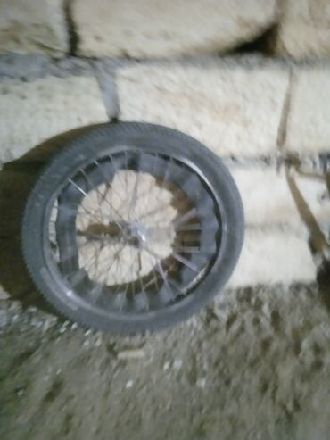 Nənnilər: Uşaq pedal maşını üçün ehtiyat hissələri paketi - 2 ədəd təkər