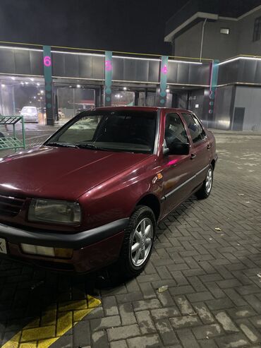фольксваген венто капот: Volkswagen Vento: 1994 г., 1.8 л, Механика, Бензин, Седан