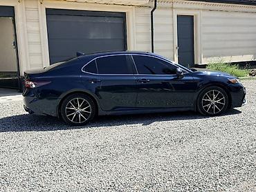 c 220: Toyota Camry: 2021 г., 2.5 л, Автомат, Бензин, Седан — 5