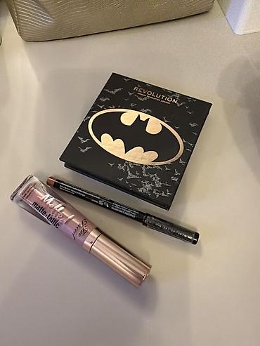 Gözəllik və sağlamlıq: Makiyaj dəsti – Revolution x Batman kölgə palitrası + dodaq məhsulu + — 2