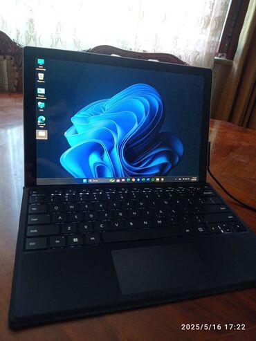 macbook pro 16 qiymeti: Apple MacBook, 12.3 ", Intel Core i5, 128 GB, Ödənişli çatdırılma