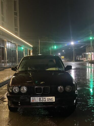 BMW: BMW 520: 1992 г., 2 л, Механика, Бензин, Седан
